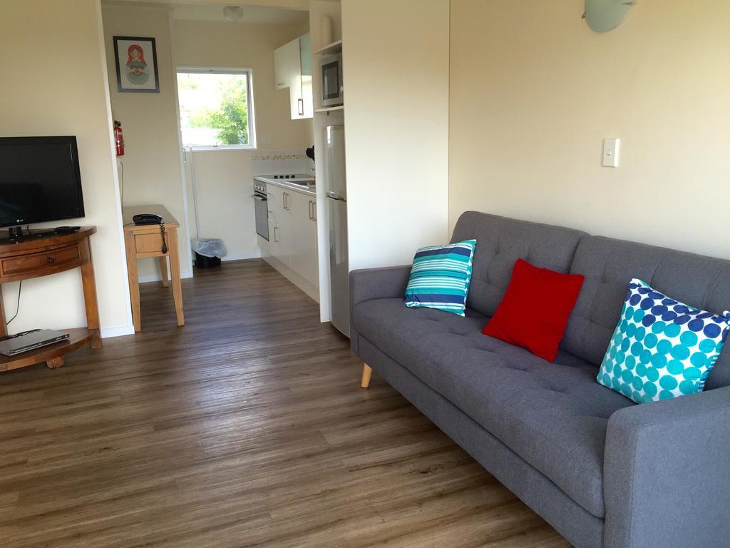 Sea Vista Apartments Okura Bush Εξωτερικό φωτογραφία
